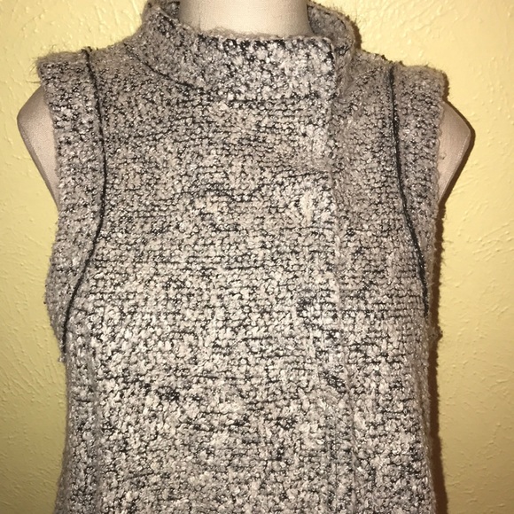 Anthropologie Sweaters - Anthropologie Ryu soft sleeveless cardigan